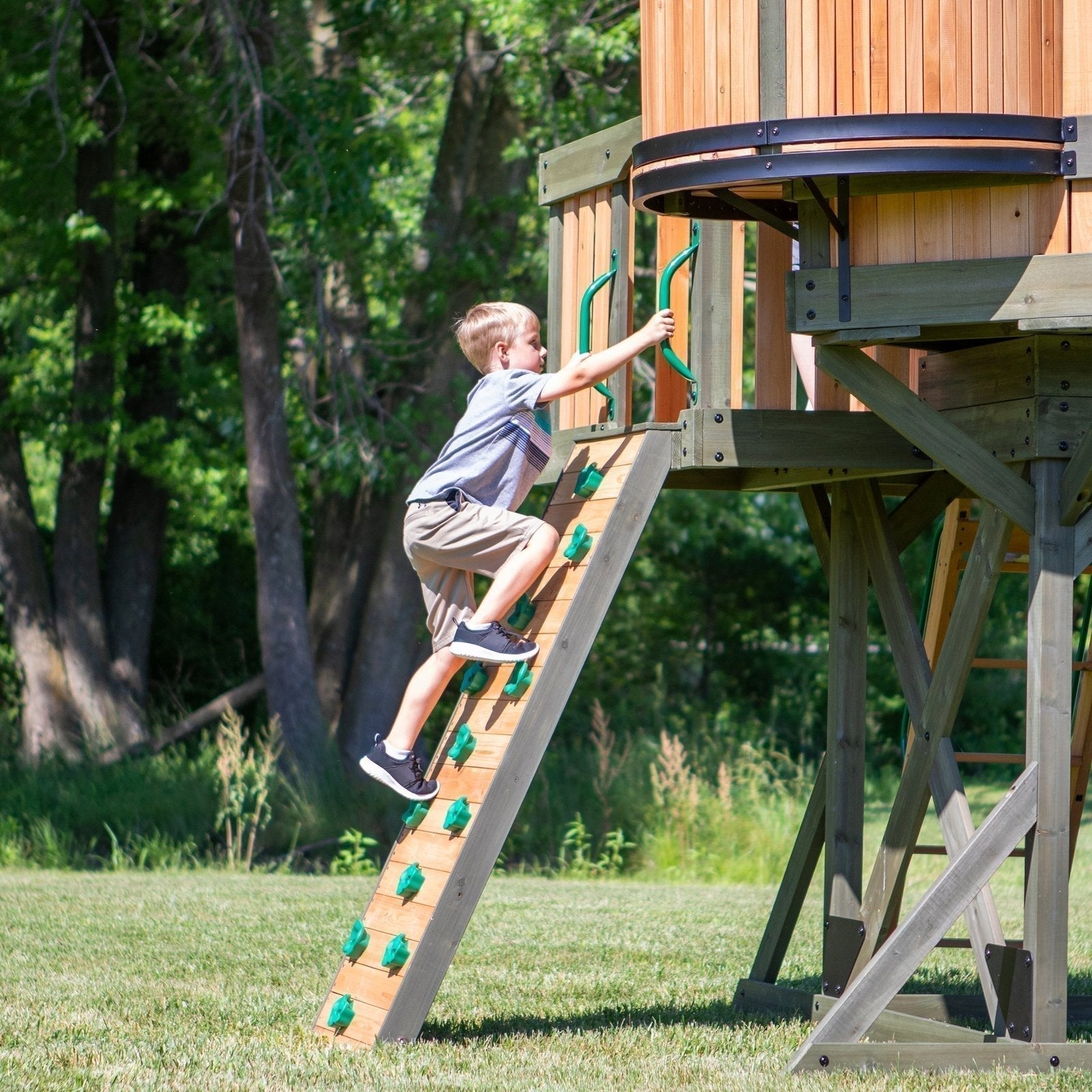 eagles nest elite swing set eagles nest elite swing set